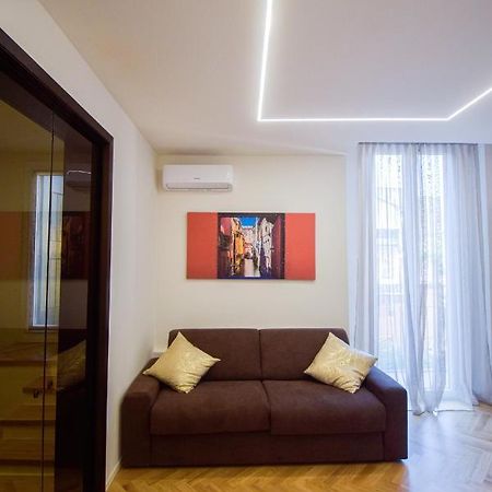 Sibilla Suite Apartment - Via Piella 14 Bologne Extérieur photo