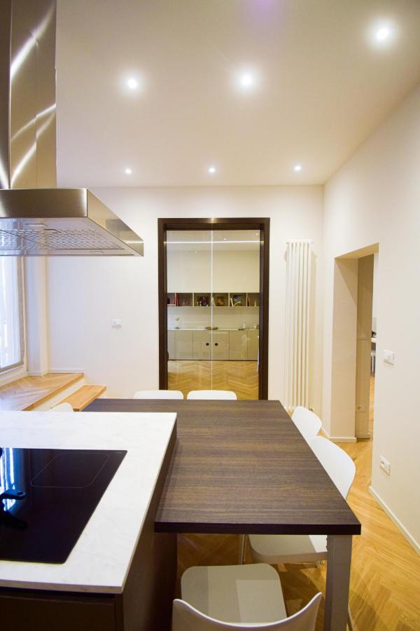 Sibilla Suite Apartment - Via Piella 14 Bologne Extérieur photo