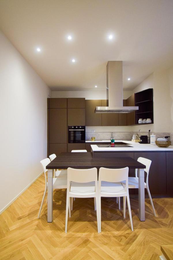 Sibilla Suite Apartment - Via Piella 14 Bologne Extérieur photo