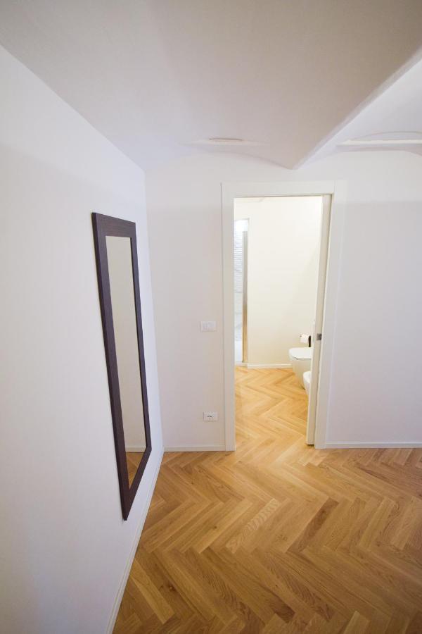 Sibilla Suite Apartment - Via Piella 14 Bologne Extérieur photo
